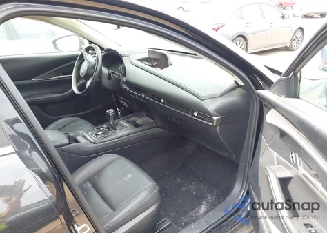 2021 Mazda Cx-30 Select z USA, uszkodzony, nr VIN 3MVDMBBLXMM253613